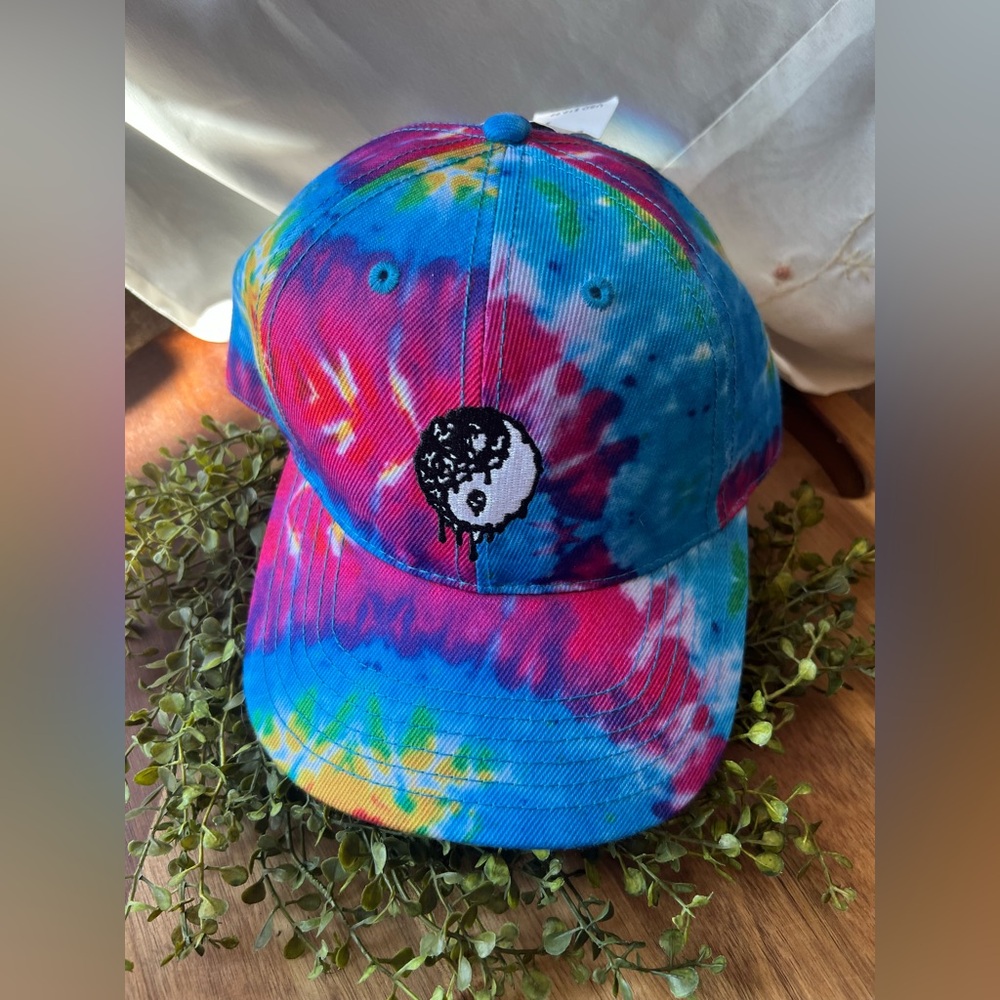 Hippie Tie Dye Embroidered Adjustable Yin/Yang Strapback Skater Hat Cap